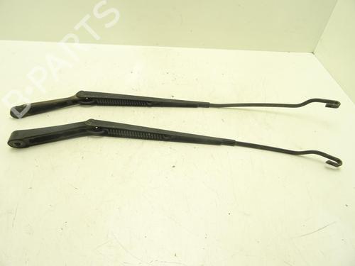 Used Front windshield wiper arm Front windshield wiper arm FORD FOCUS I (DAW, DBW) [1998-2009] 33738762 33738762