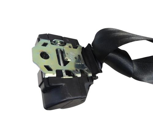 Cinto de segurança traseiro esquerdo Cinto de segurança traseiro esquerdo VW POLO V (6R1, 6C1) 1.2 (70 hp) 35888237 35888237