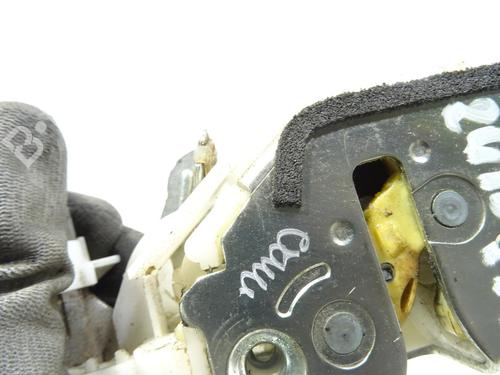 Used Front left lock Front left lock 21163856 21163856