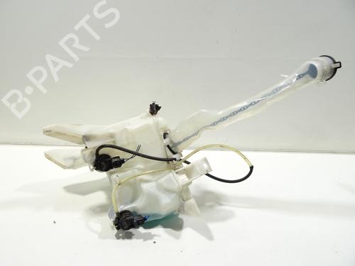 Used Windscreen washer tank TOYOTA RAV 4 II (_A2_) 2.0 D 4WD (CLA20_, CLA21_, CLA20R, CLA21R) (116 hp) 26027734