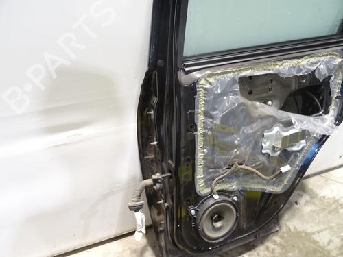 Used Right rear door Right rear door 25469510 25469510