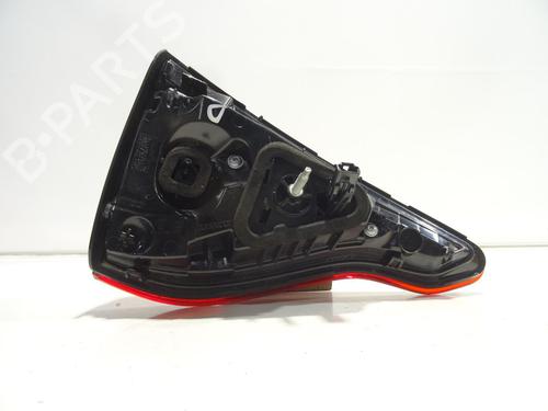 Used Right tailgate light Right tailgate light RENAULT CLIO V (B7_) 1.0 SCe 65 (B7MG) (67 hp) 25282748 25282748