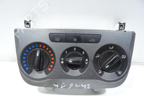 Used Climate control Climate control FIAT GRANDE PUNTO (199_) 1.3 D Multijet (75 hp) 25375371 25375371