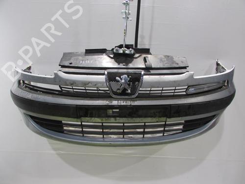 Used Front bumper PEUGEOT 807 (EB_) 2.2 HDi (128 hp) 21973452