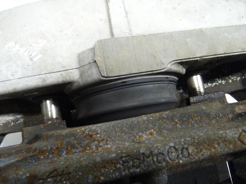 Used Left front brake caliper Left front brake caliper VOLVO XC70 II (136) D5 AWD (185 hp) 20037816 20037816