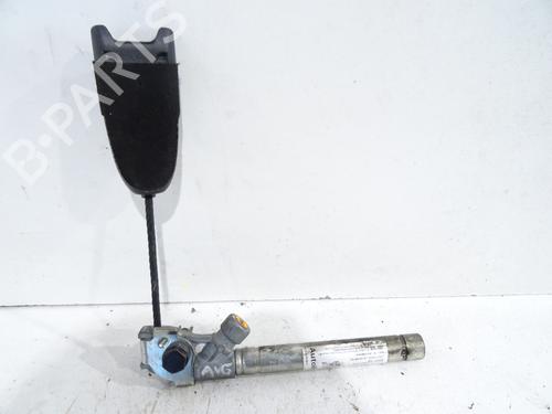 Venstre foran beltestrammer ALFA ROMEO MITO (955_) 1.3 MultiJet (955AXP1A, 955AYC1A) (95 hp) 32110458