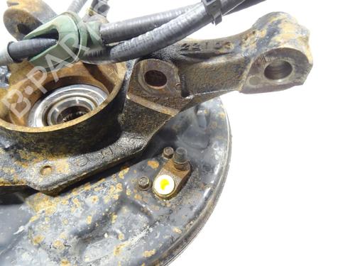 Right rear steering knuckle LAND ROVER FREELANDER I (L314) 2.0 DI 4x4 | BP25141178M28 