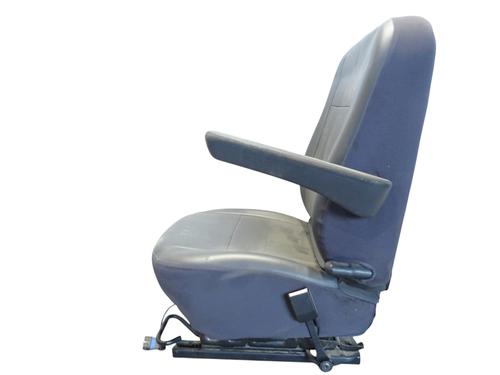 Right front seat RENAULT MASTER III Van (FV) 2.3 dCi 125 FWD (FV0C, FV0D, FV0G, FV0H, FV0J, FV0K,... | BP39630377C16 - Image 6