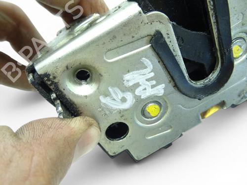 rear-left-lock-dacia-duster-hs_-2010-2011-2012-2013-2014-2015-2016-2017-2018-34258033 main image