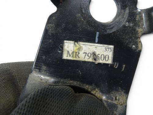 Used Rear center seatbelt Rear center seatbelt 37589225 37589225