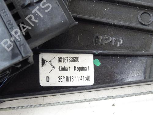 Used Rear right window mechanism Rear right window mechanism DS DS 7 Crossback (J4_, JR_, JC_) 1.5 BlueHDi 130 (JCYHZJ, JCYHZR) (130 hp) 20038951 20038951