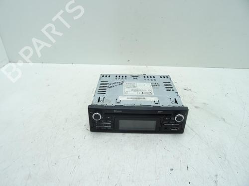 Used Radio Radio DACIA DUSTER (HS_) 1.5 dCi (86 hp) 32274750 32274750