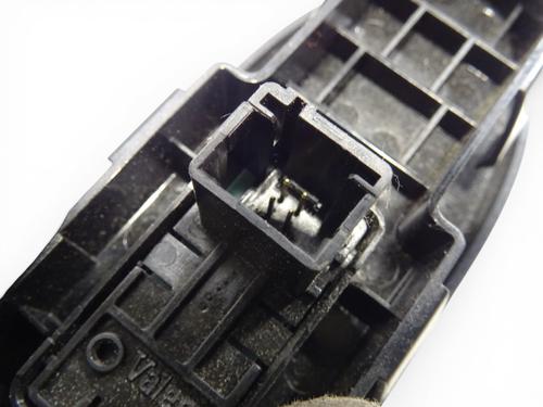 right-front-window-switch-citroen-c3-picasso-sh_-2008-37251133 main image