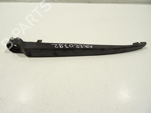 Used Rear windshield wiper arm BMW 5 Touring (E39) 525 d (163 hp) 25770680
