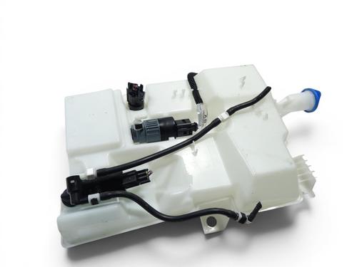 windscreen-washer-tank-ford-focus-iii-2010-2011-2012-2013-2014-2015-2016-2017-2018-2019-2020-36401251 main image