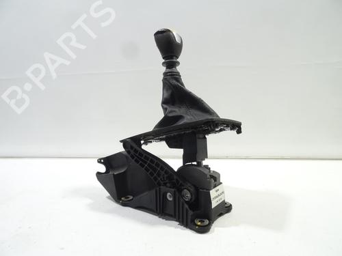 Gear lever RENAULT KOLEOS I (HY_) 2.0 dCi (HY0K) | BP26930719M90 - Image 3