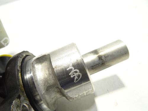 Brake master cylinder VW GOLF III (1H1) 1.9 TDI | BP22320304M77 