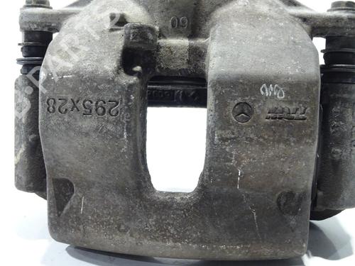 Used Right front brake caliper Right front brake caliper MERCEDES-BENZ C-CLASS (W204) C 220 CDI (204.002) (170 hp) 29506677 29506677