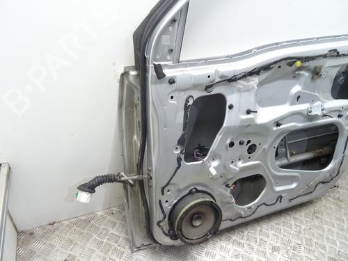 Dør høyre foran SUZUKI GRAND VITARA I (FT, HT) 2.7 4x4 (JA627, SQ627W2) | BP29998211C3