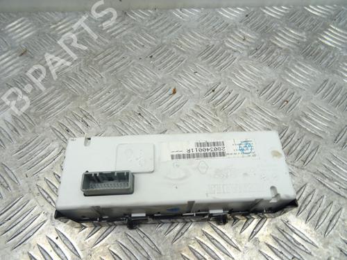 display-monitor-renault-megane-iii-hatchback-bz01_-b3_-2008-30104066 main image