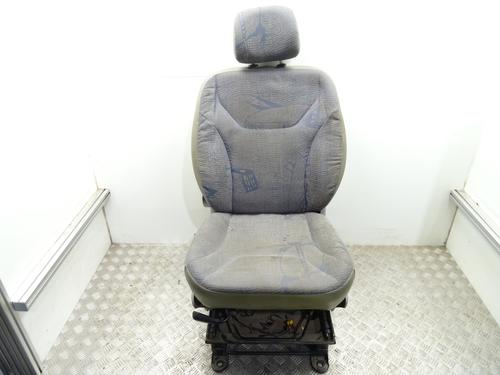 Used Left front seat RENAULT TRAFIC II Van (FL) 1.9 dCi 80 (FL0B) (82 hp) 29428521