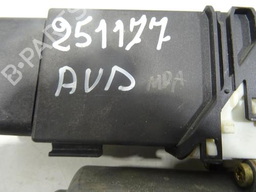 Used Right front window motor Right front window motor VW GOLF IV (1J1) 1.9 SDI (68 hp) 30771835 30771835