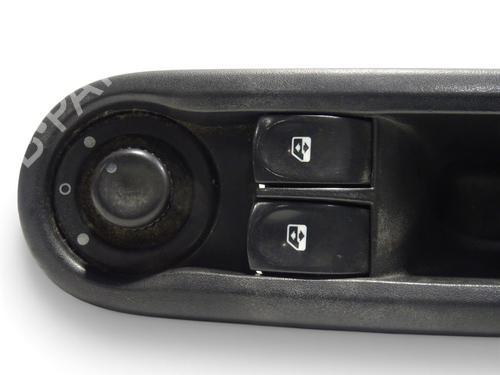 Used Left front window switch Left front window switch RENAULT CLIO III (BR0/1, CR0/1) 1.5 dCi (C/BR0G, C/BR1G) (68 hp) 40124150 40124150