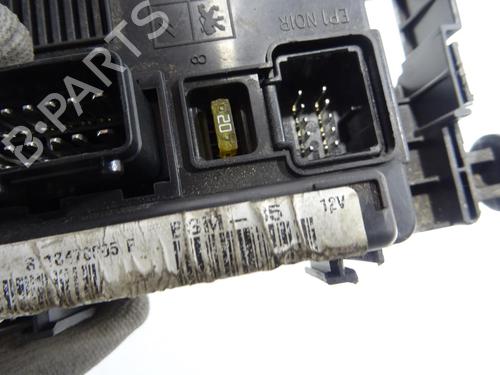 Fuse box CITROËN C5 I (DC_) 2.2 HDi (DC4HXB, DC4HXE) | BP28357770E1 