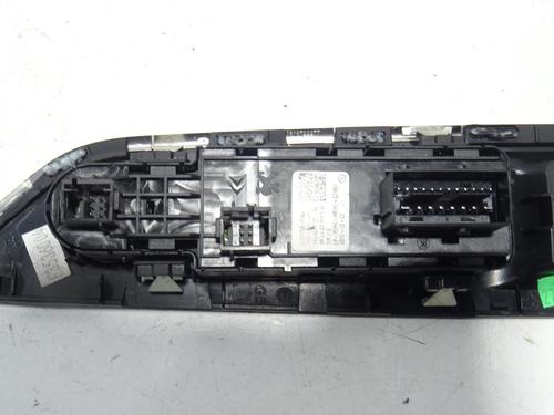 Used Left front window switch Left front window switch PEUGEOT 5008 II (MC_, MJ_, MR_, M4_) 1.5 BlueHDi 130 (MCYHZJ, MCYHZR, MCYHZX) (131 hp) 33738676 33738676