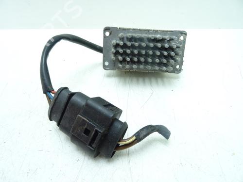 Used Heater resistor Heater resistor VW PHAETON (3D1, 3D2, 3D3, 3D4, 3D6, 3D7, 3D8, 3D9) 5.0 V10 TDI 4motion (313 hp) 33609890 33609890