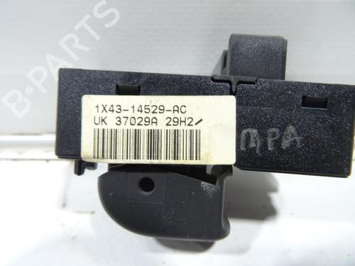 Left rear window switch JAGUAR X-TYPE I (X400) 2.5 V6 All-wheel Drive | BP32145196I29 - Image 2