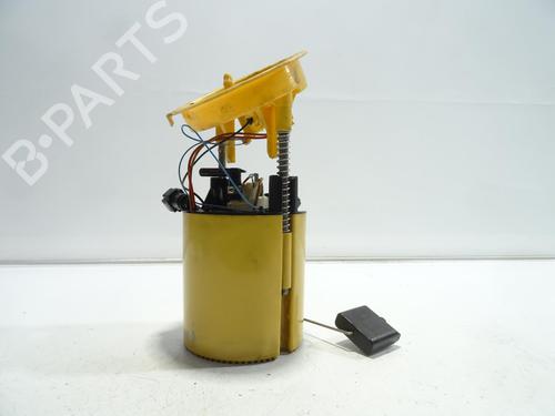 Used Fuel pump BMW 3 (E90) 320 d (163 hp) 24055393