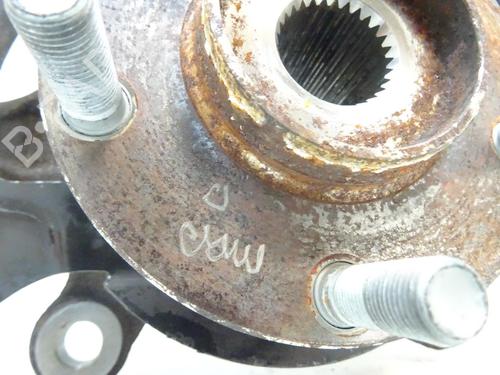 Used Right front steering knuckle NISSAN JUKE (F15) 1.5 dCi (110 hp) 20064802
