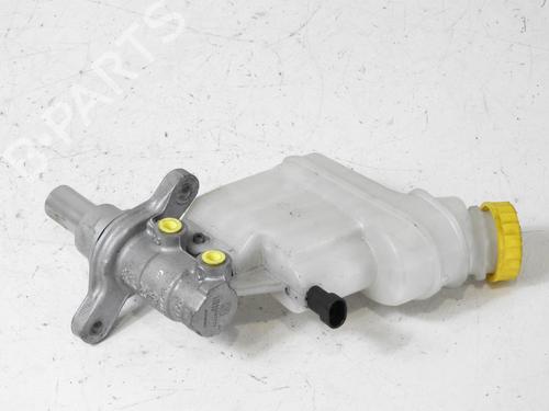 Used Brake master cylinder Brake master cylinder FIAT 500X (334_) 2.0 D Multijet 4x4 (334AXB22, 334AXD2B) (140 hp) 20064894 20064894