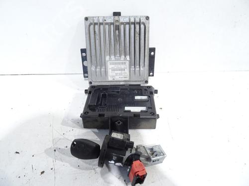 Used Electronic module RENAULT CLIO III (BR0/1, CR0/1) 1.5 dCi (BR17, CR17) (86 hp) 32110398