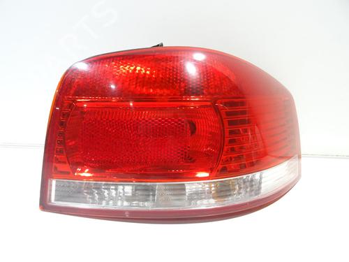 Højre baglygte AUDI A3 (8P1) 1.9 TDI (105 hp) 28152813