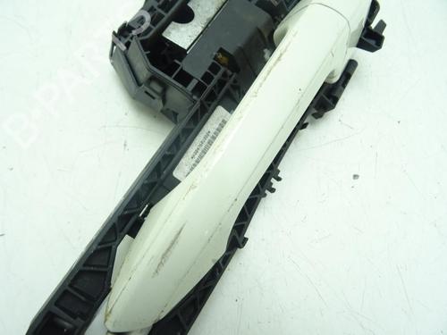 front-right-exterior-door-handle-mercedes-benz-a-class-w176-2012-2013-2014-2015-2016-2017-2018-36012702 main image