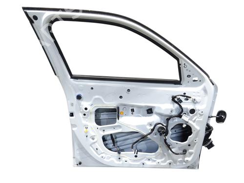 left-front-door-dacia-duster-pym_-pyn_-2023-39166712 main image