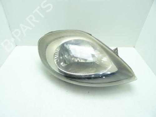 Used Right headlight RENAULT TRAFIC II Van (FL) 1.9 dCi 80 (FL0B) (82 hp) 32492710