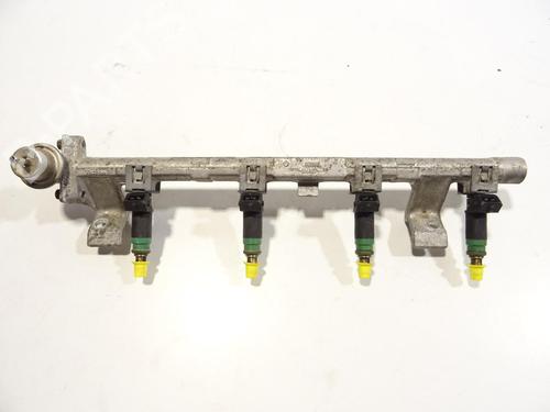 Injection rail FORD FOCUS I (DAW, DBW) 1.4 16V | BP27658413M98 