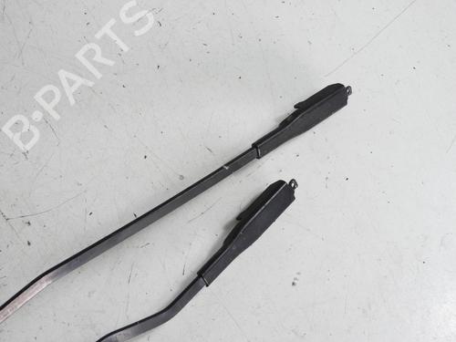 Front windshield wiper arm BMW 1 (F20) 120 d xDrive | BP21969926C143 