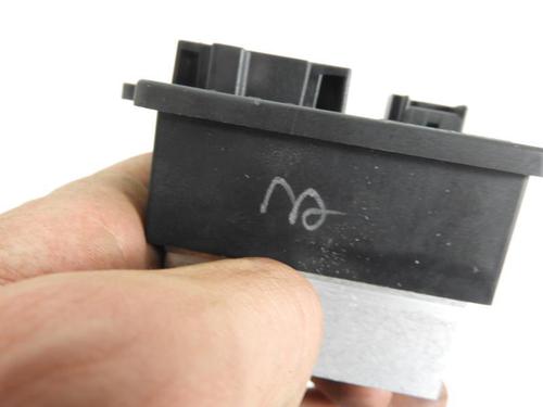 Used Heater resistor PEUGEOT 3008 II SUV (MC_, MR_, MJ_, M4_) 2.0 BlueHDi 150 (MJAHXH, MJAHXV, MJAHXG, MJAHSH, MJAHRH,... (150 hp) 20045525