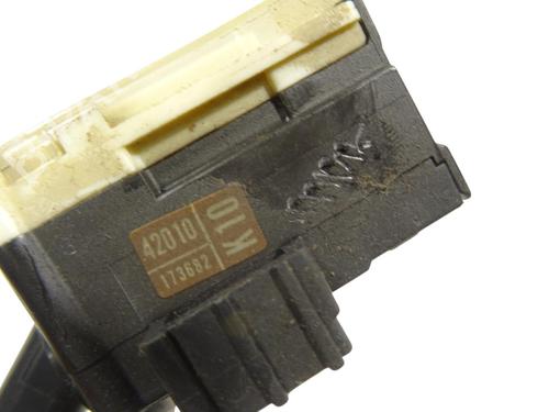 Switch TOYOTA RAV 4 II (_A2_) 2.0 D 4WD (CLA20_, CLA21_, CLA20R, CLA21R) | BP38271493I30 - Image 3