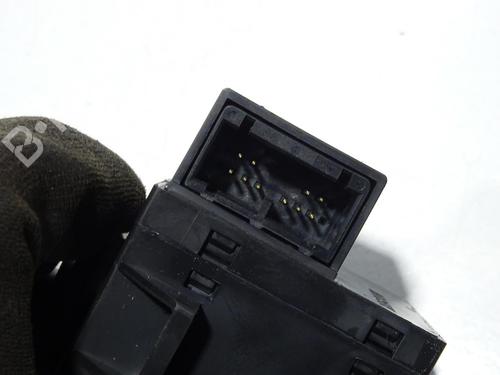 Used Steering column stalk Steering column stalk LAND ROVER RANGE ROVER SPORT I (L320) 2.7 D 4x4 (190 hp) 30535083 30535083