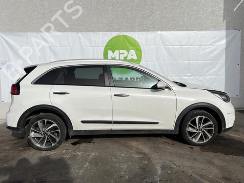 Left front window switch KIA NIRO I (DE) 1.6 GDI Plug-in Hybrid | BP33213108I27 - Image 3