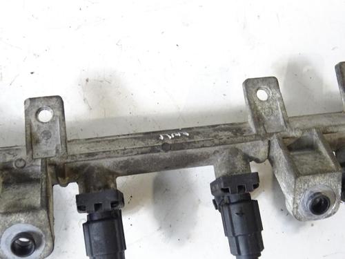 Used Injection rail Injection rail HYUNDAI GETZ (TB) 1.1 (67 hp) 20063263 20063263