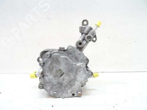 Used Vacuum pump VW TOURAN (1T1, 1T2) 1.9 TDI (100 hp) 20065728