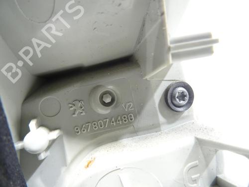 left-tailgate-light-peugeot-2008-i-cu_-2013-24952007 main image