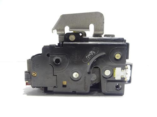 front-right-lock-audi-a4-b6-avant-8e5-2000-2001-2002-2003-2004-2005-30106792 main image