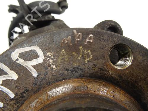 Used Right front steering knuckle Right front steering knuckle CITROËN XSARA (N1) 1.8 i (90 hp) 30822338 30822338